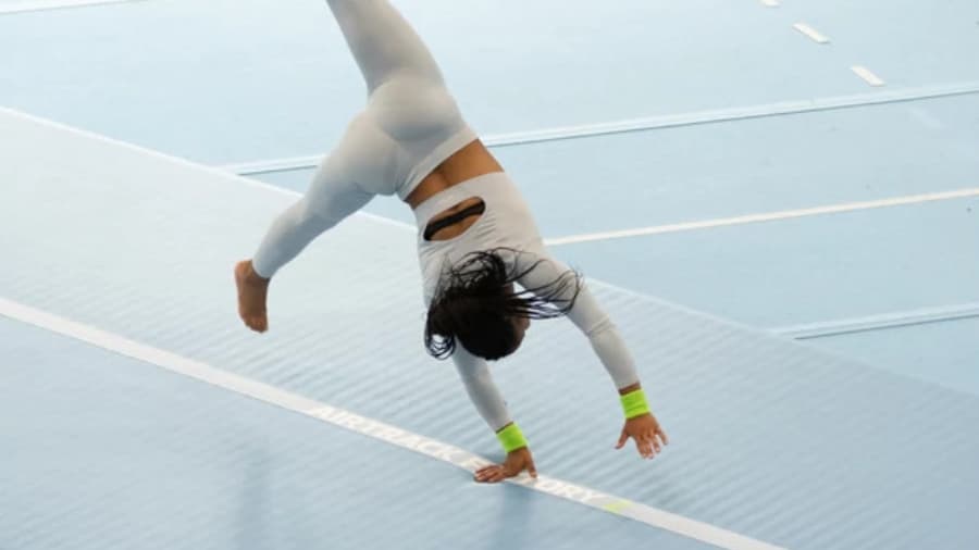 Újabb professzionális eszközzel gazdagodott a Nyíregyházi Torna Sportegyesület –megérkezett az új airtrack!
